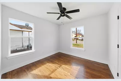1218 Tarpley Avenue, Dallas, TX 75211 - Photo 8