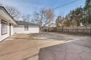 113 Brook Hollow Dr, DeSoto, TX 75115 - Photo 18