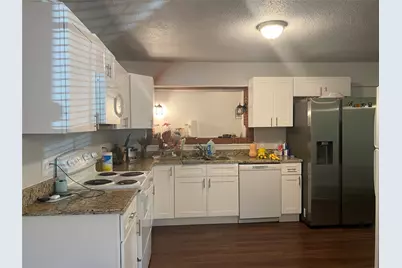 1205 E Henderson Street, Cleburne, TX 76031 - Photo 4