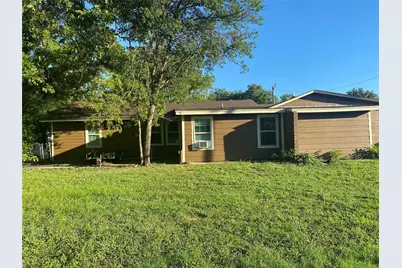 1205 E Henderson Street, Cleburne, TX 76031 - Photo 2