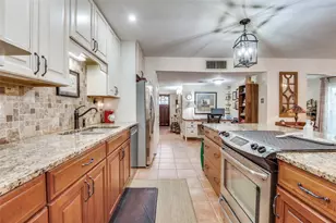 7430 Cloverglen Dr, Dallas, TX 75249 - Photo 8