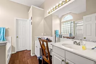 5645 Shadydell Dr, Fort Worth, TX 76135 - Photo 20