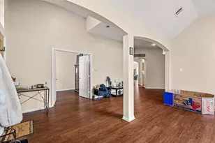 5645 Shadydell Dr, Fort Worth, TX 76135 - Photo 4