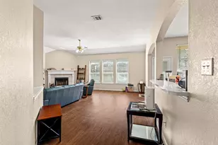 5645 Shadydell Dr, Fort Worth, TX 76135 - Photo 10