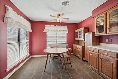 716 Kiowa Drive E, Lake Kiowa, TX 76240 - Photo 8