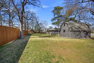 716 Kiowa Dr E, Lake Kiowa, TX 76240 - Photo 20