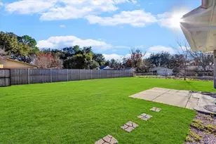 330 Nettle Dr, Garland, TX 75043 - Photo 10