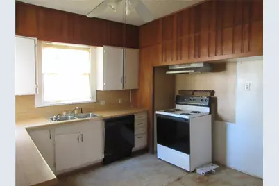 916 Ward, Marlin, TX 76661 - Photo 6