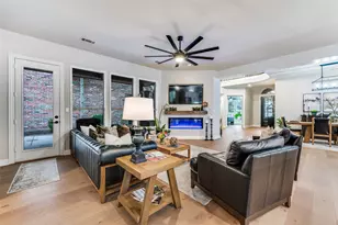 28 Clear Pond Dr, Frisco, TX 75034 - Photo 8