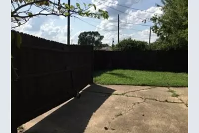 2801 Mill Pond Road, Garland, TX 75044 - Photo 12