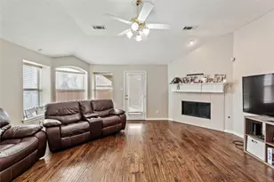 5600 Buckskin Dr, The Colony, TX 75056 - Photo 4