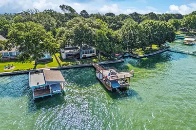 142 Peninsula Point Terrace, Mabank, TX 75156 - Photo 2