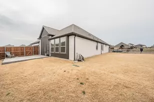 1000 Goldenrod Dr, Crowley, TX 76036 - Photo 34