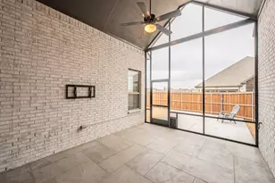 1000 Goldenrod Dr, Crowley, TX 76036 - Photo 30