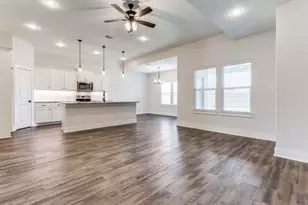 504 Ellis Place Dr, Greenville, TX 75402 - Photo 4