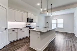 504 Ellis Place Dr, Greenville, TX 75402 - Photo 6