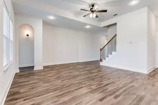 504 Ellis Place Dr, Greenville, TX 75402 - Photo 2