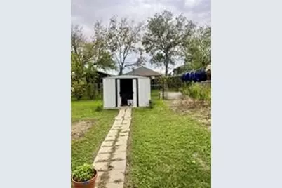 1328 E Jessamine Street, Fort Worth, TX 76104 - Photo 8