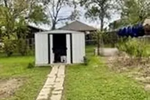 1328 E Jessamine St, Fort Worth, TX 76104 - Photo 8