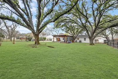 3028 Lavita Lane, Farmers Branch, TX 75234 - Photo 38