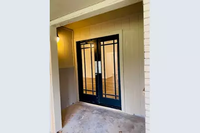 506 S Austin, Wolfe City, TX 75496 - Photo 8