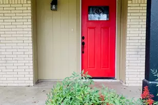 506 S Austin, Wolfe City, TX 75496 - Photo 2