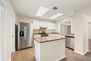 10104 Chapel Glen Ter, Fort Worth, TX 76116 - Photo 8