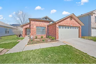 10104 Chapel Glen Terrace, Fort Worth, TX 76116 - Photo 1