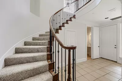 8115 Dogwood Lane, Irving, TX 75063 - Photo 6