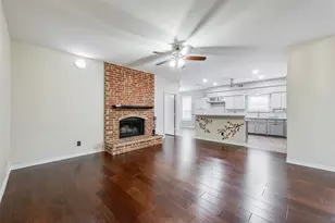 7600 Greengage Dr, Fort Worth, TX 76133 - Photo 6