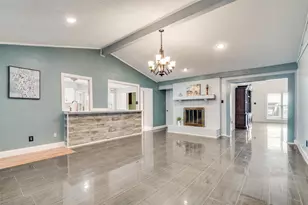 5302 Heather Glen Dr, Garland, TX 75043 - Photo 2