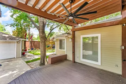 6815 Ravendale Lane, Dallas, TX 75214 - Photo 14