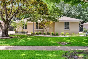 6815 Ravendale Ln, Dallas, TX 75214 - Photo 1