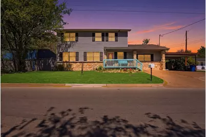 500 W Rucker Street, Granbury, TX 76048 - Photo 1