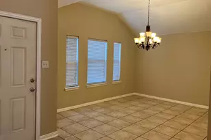 2116 Sol Dr, Little Elm, TX 75068 - Photo 4