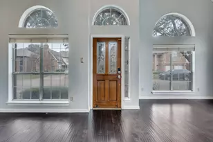 445 Moonlight Way, Irving, TX 75063 - Photo 4