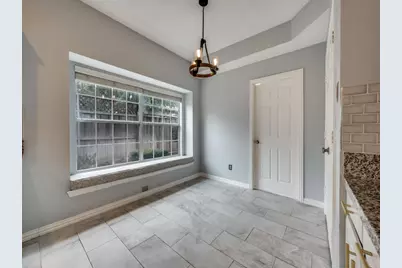 445 Moonlight Way, Irving, TX 75063 - Photo 14