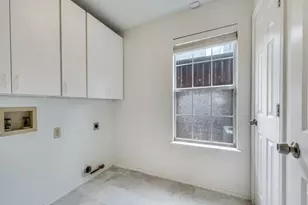 445 Moonlight Way, Irving, TX 75063 - Photo 24