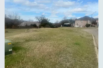 2805 Katherine Court, Dalworthington Gardens, TX 76016 - Photo 4