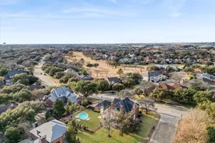 100 Hawn Ct, Irving, TX 75038 - Photo 2