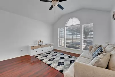 700 N Emma Drive, Arlington, TX 76002 - Photo 4