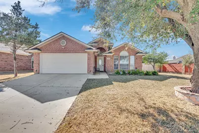 700 N Emma Drive, Arlington, TX 76002 - Photo 1