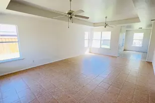 7632 Livvie Meador Ln, Dallas, TX 75227 - Photo 10