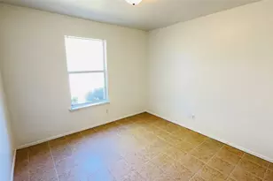 7632 Livvie Meador Ln, Dallas, TX 75227 - Photo 20