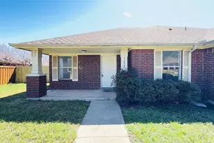 7632 Livvie Meador Ln, Dallas, TX 75227 - Photo 2