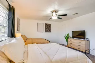 42 W Creek Ln, Grand Prairie, TX 75052 - Photo 14