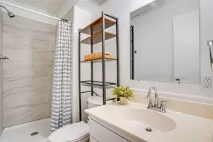 42 W Creek Ln, Grand Prairie, TX 75052 - Photo 12