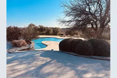 6500 Castle Royle Drive, Cleburne, TX 76033 - Photo 20