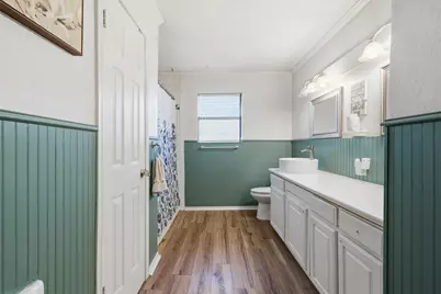 905 W Elizabeth Drive, Robinson, TX 76706 - Photo 16