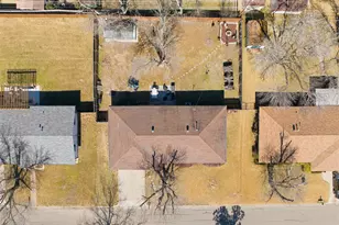 905 W Elizabeth Dr, Robinson, TX 76706 - Photo 32